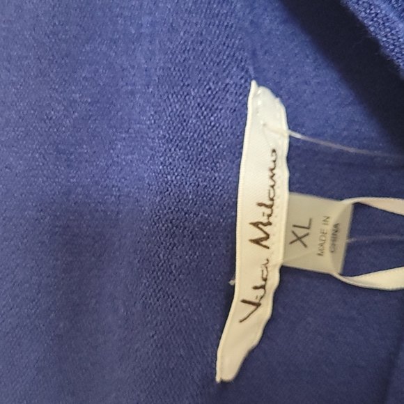 NWT - embellished Sweater - Picture 4 of 7